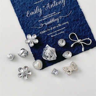 小香风洞洞鞋配饰银色玫瑰立体布艺鞋花diy可拆卸高级感装饰鞋扣