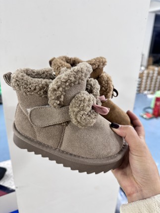 UUS冬季新款可爱俏皮真皮真毛雪地靴