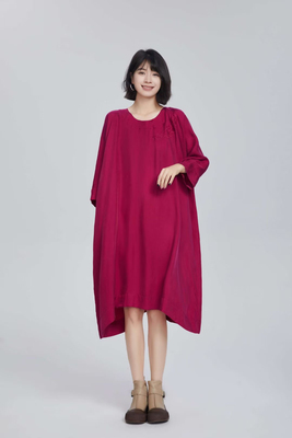 翠色嘉人2025春季新款甜美减龄肩部刺绣大码女铜氨丝连衣裙D8002