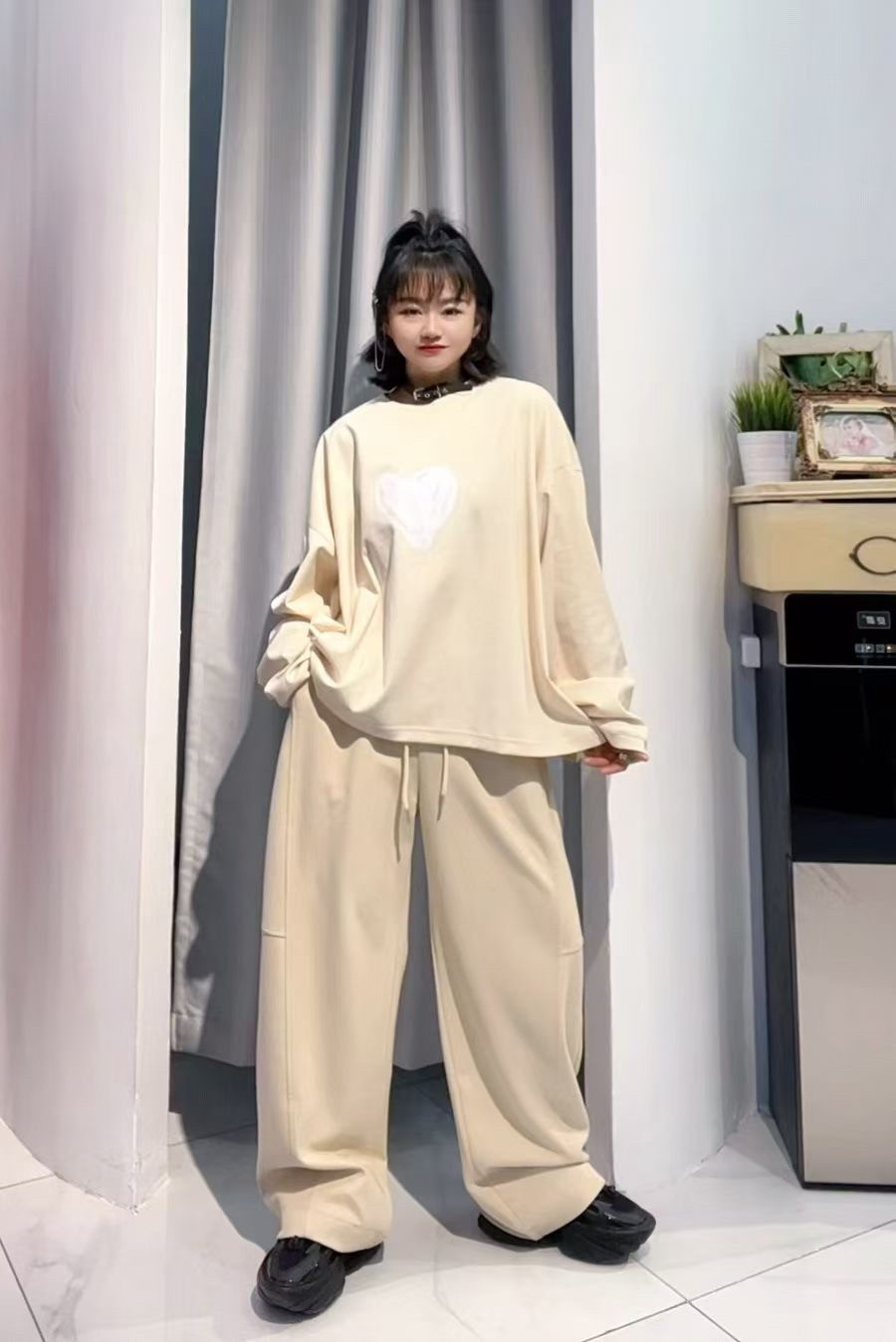 ZBY2025春季新款原创设计女士爱心印花圆领长袖卫衣套装宽松百搭