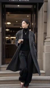品牌专柜2026冬季新款时尚欧版宽松长款蚕丝羊毛大衣外套女83991