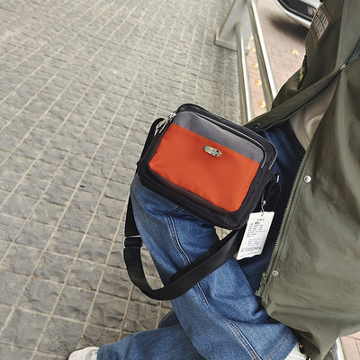 做生意收钱的包包大容量单肩尼龙女包百搭牛津布多层妈妈斜挎小包