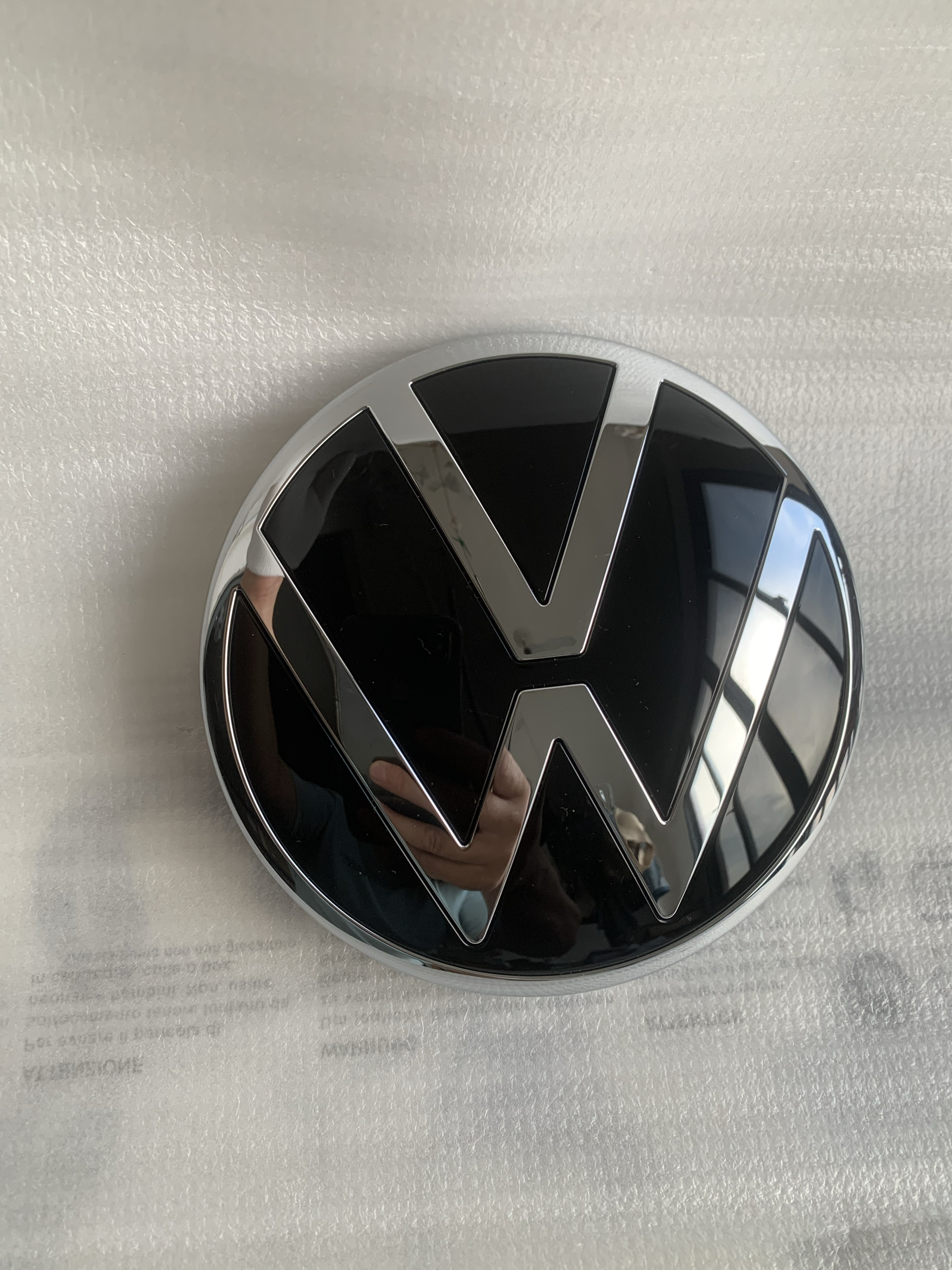 大众新款迈腾后车标后备箱车标新款镜面水晶