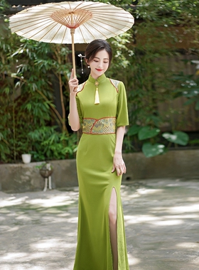 千百思新款走秀气质高端中国风鱼尾旗袍连衣裙复古主持演出服绿色