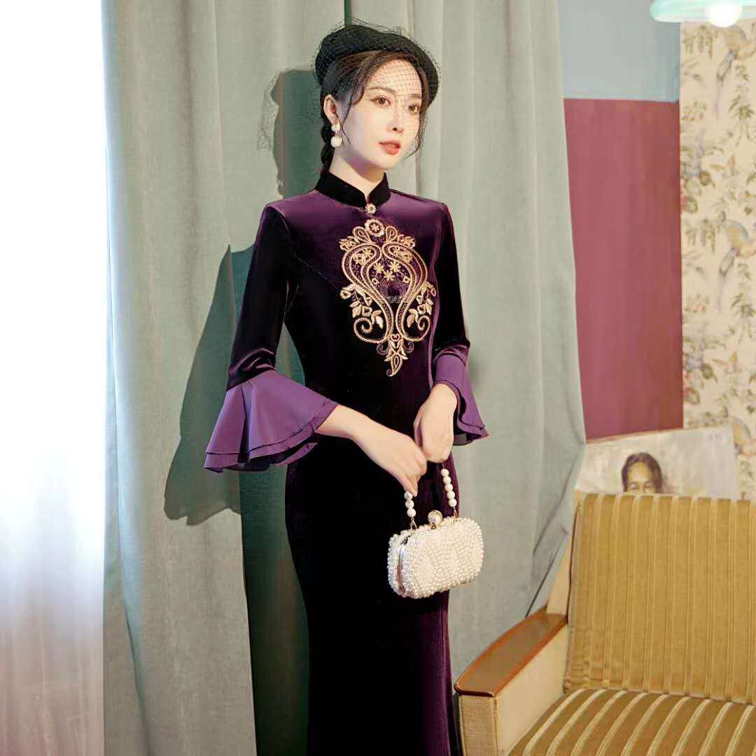 气质金丝绒长款旗袍2020年新款走秀秋冬季鱼尾刺绣复古改良连衣裙