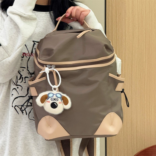 高颜值旅行双肩包大容量书包