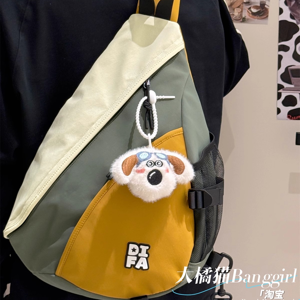 户外运动防水背包骑行胸包潮