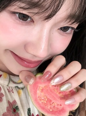 多巴胺高级感法式波点显白穿戴甲