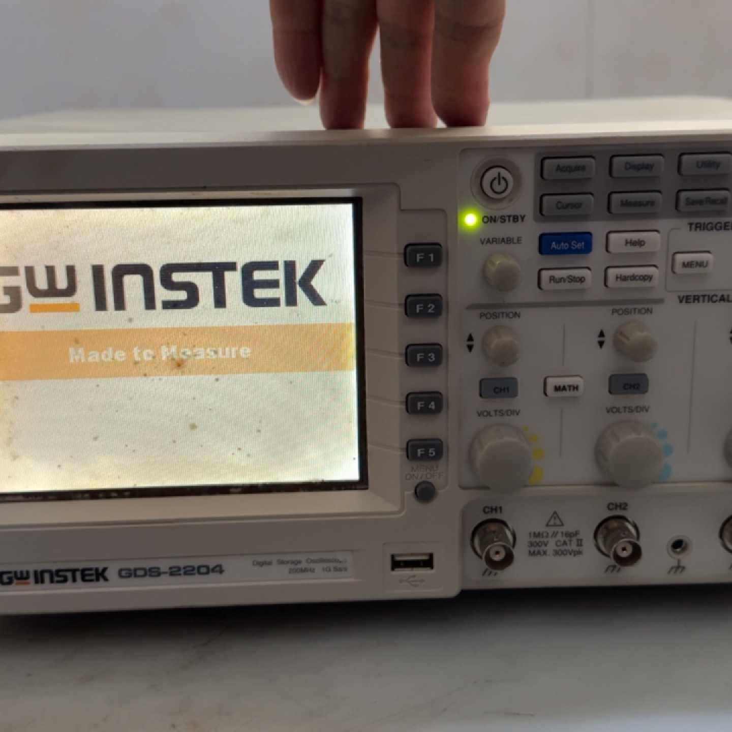 台湾固纬GDS-2204（200Mhz)四通道数字储存示波器—议价