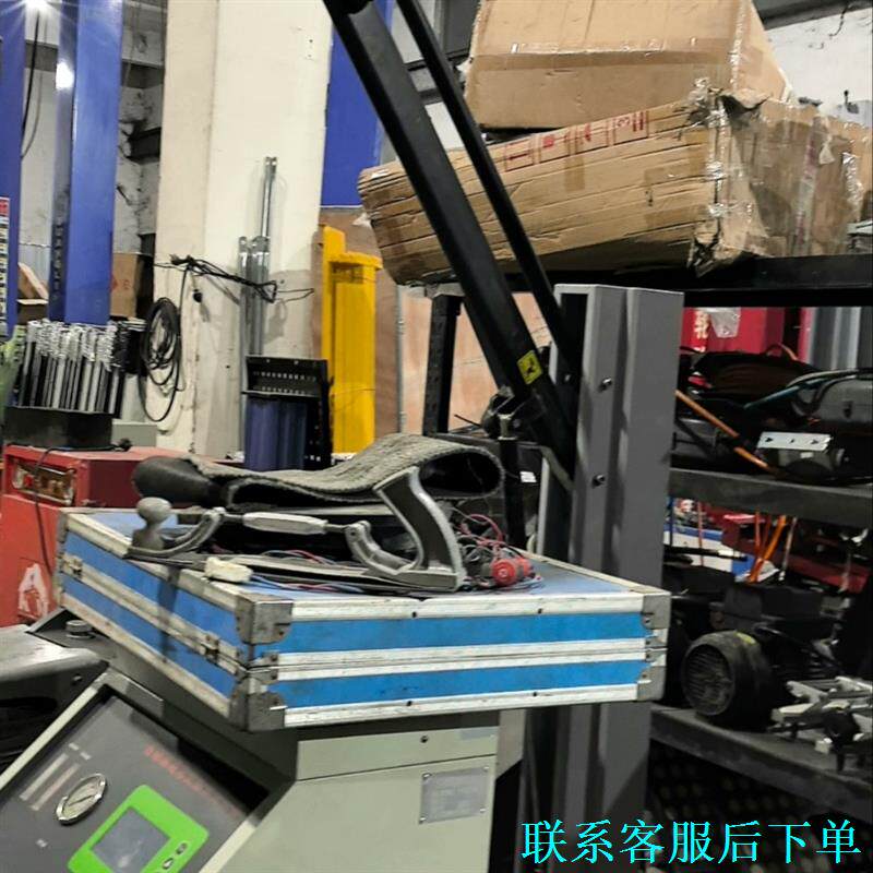 二手烤灯转让，正常使用。修理厂不干了，二手汽保设备，仓库.