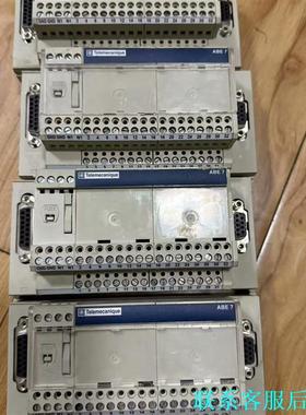 施耐德PLC模块ABE7 CPA01 ，共四块，功能包好，成议价