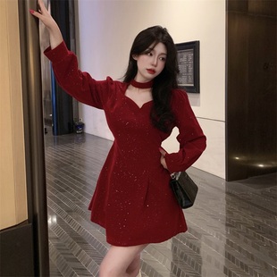 大码女装秋冬新款纯欲复古圣诞年会亮片红色连衣裙胖mm丝绒公主裙