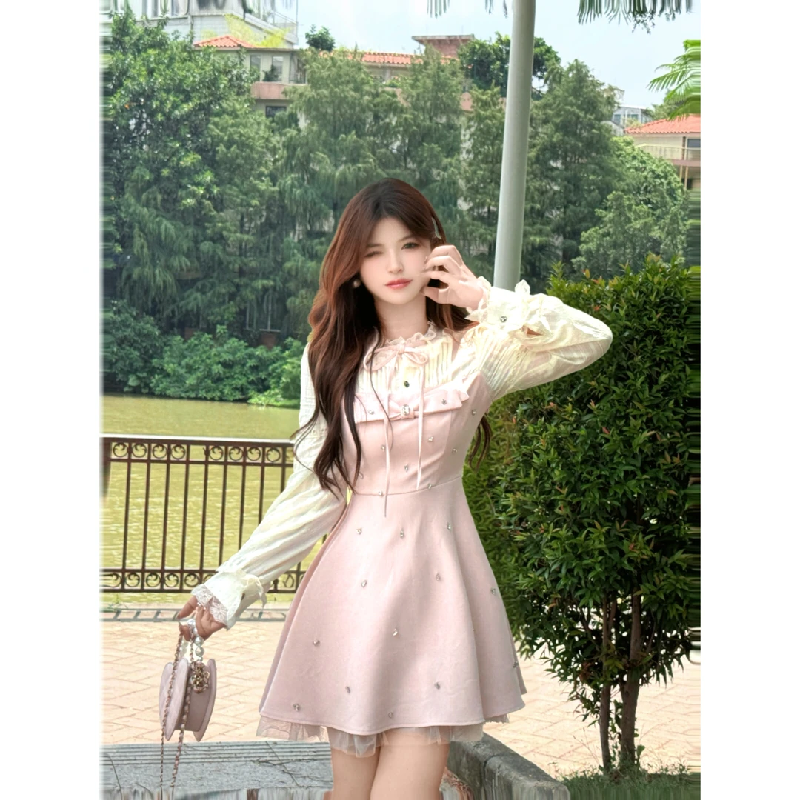 大码胖mm甜美千金风花边蝴蝶结收腰粉色连衣裙女秋冬显瘦公主裙子