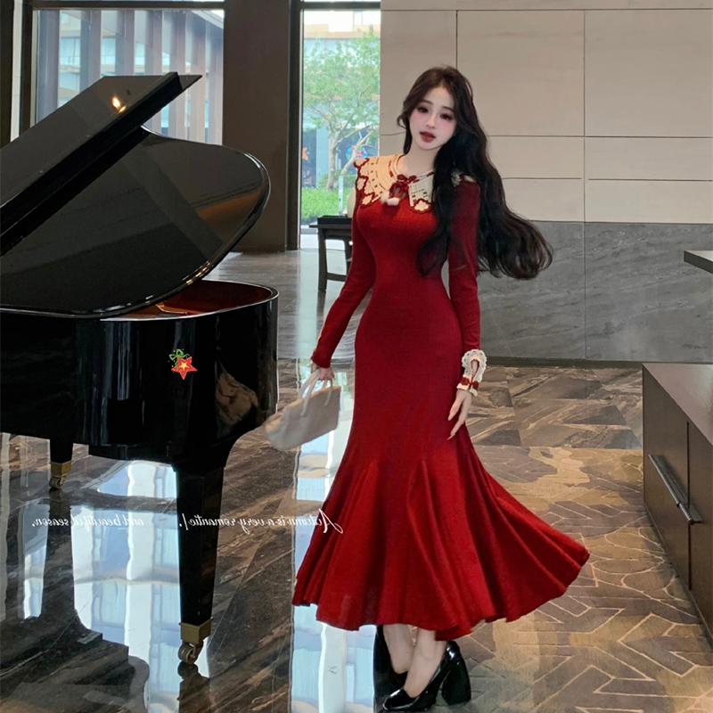 新中式娃娃领鱼尾旗袍裙新年战袍