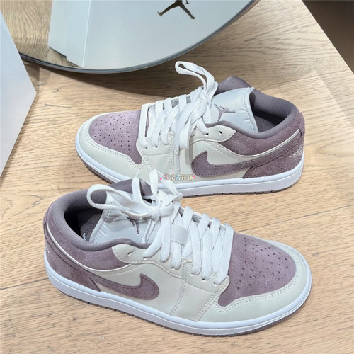 Nike耐克26冬季女鞋AJ1翻毛皮香芋紫复古低帮休闲板鞋DC0774-117