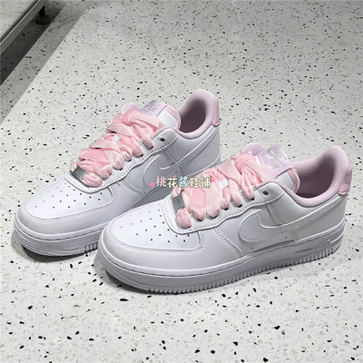 NIKE耐克女子空军一号AF1粉色丝绒鞋带白色运动休闲鞋HV4403-601