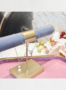 铜合金合成锆石项链 轻奢时尚百搭款粉钻字母项链锁骨链