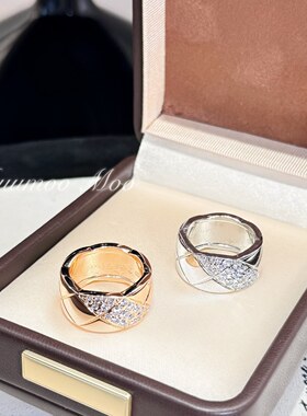 铜合金合成锆石戒指 时尚厚板菱纹斜钻戒指