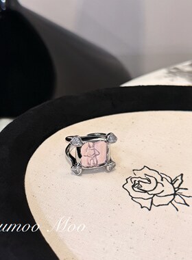 铜合金合成锆石戒指 粉色透明四爪镶嵌小熊戒指