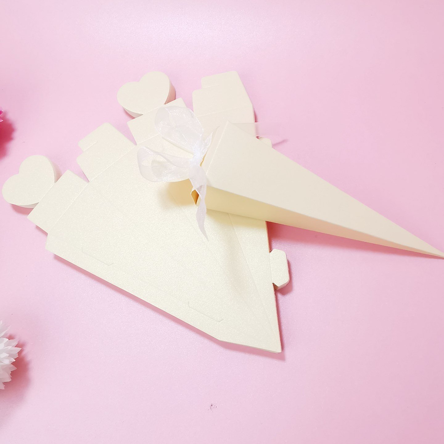 新款喜糖盒子结婚回礼爱心尖锥形糖果盒小礼物盒心形冰激凌糖盒子