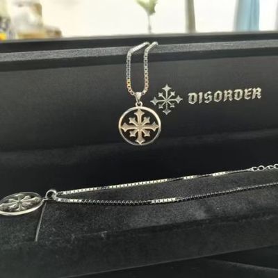著名滑手Nyjah Huston自创滑板品牌Disorder 项链 纯银