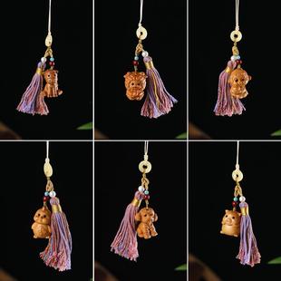 檀香木十二生肖手机链汽车包挂件小动物挂绳挂件多彩流苏木质饰品