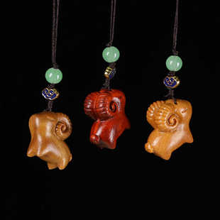 天然绿檀紫檀木雕乖巧小羊手机挂件卡通小山羊包包挂饰创意礼品