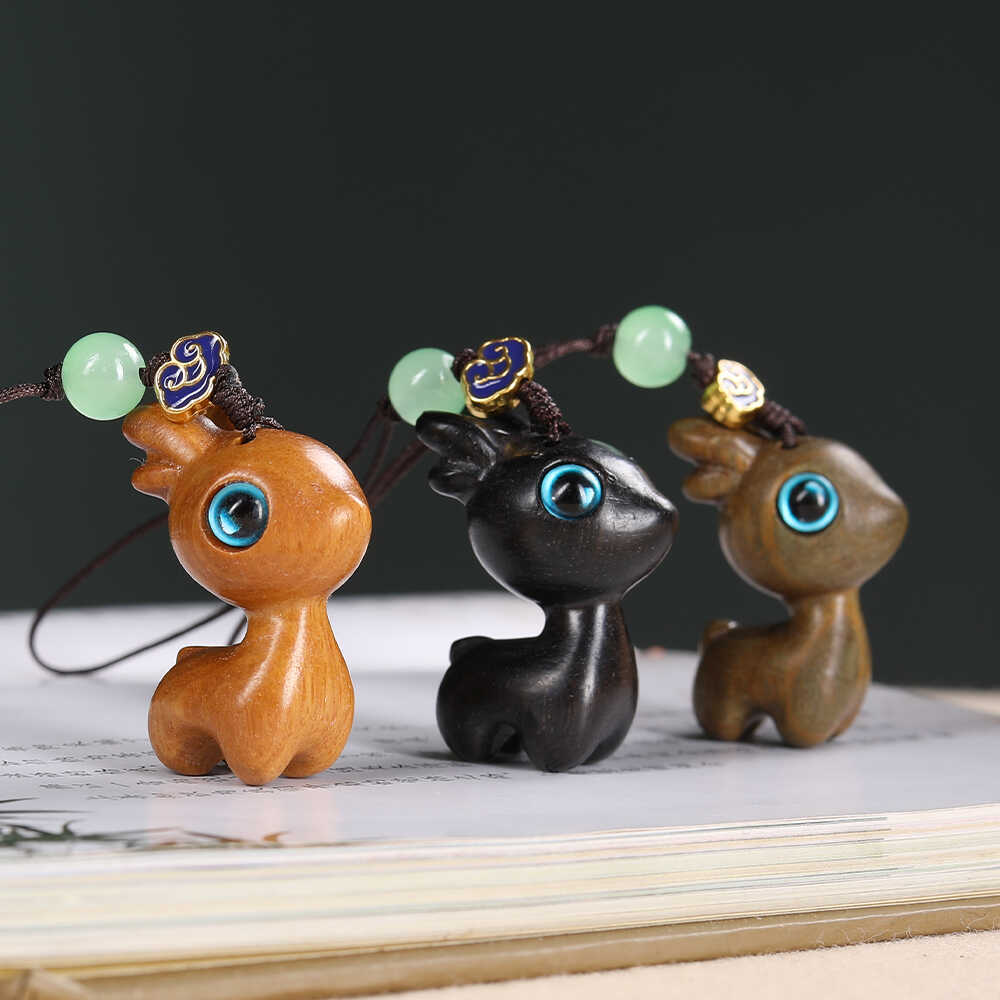 可爱卡通绿檀木精致手机链饰坠