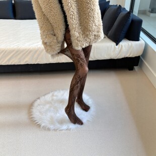 复古蕾丝袜太纯欲了！花卉图案美丽的很呐~咖色网袜自带复古滤镜~