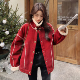 红色羊羔毛拼接短款外套女2023年新款炸街小个子加绒加厚棉衣棉袄，女装皮草，安雅