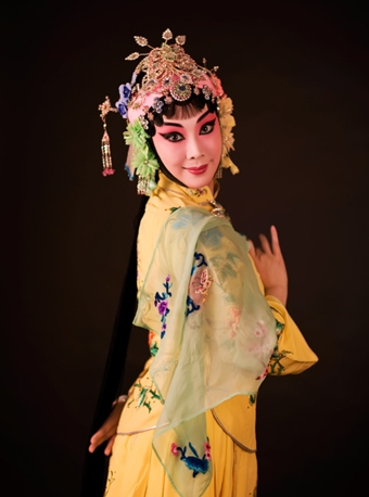 京剧《勘玉钏》