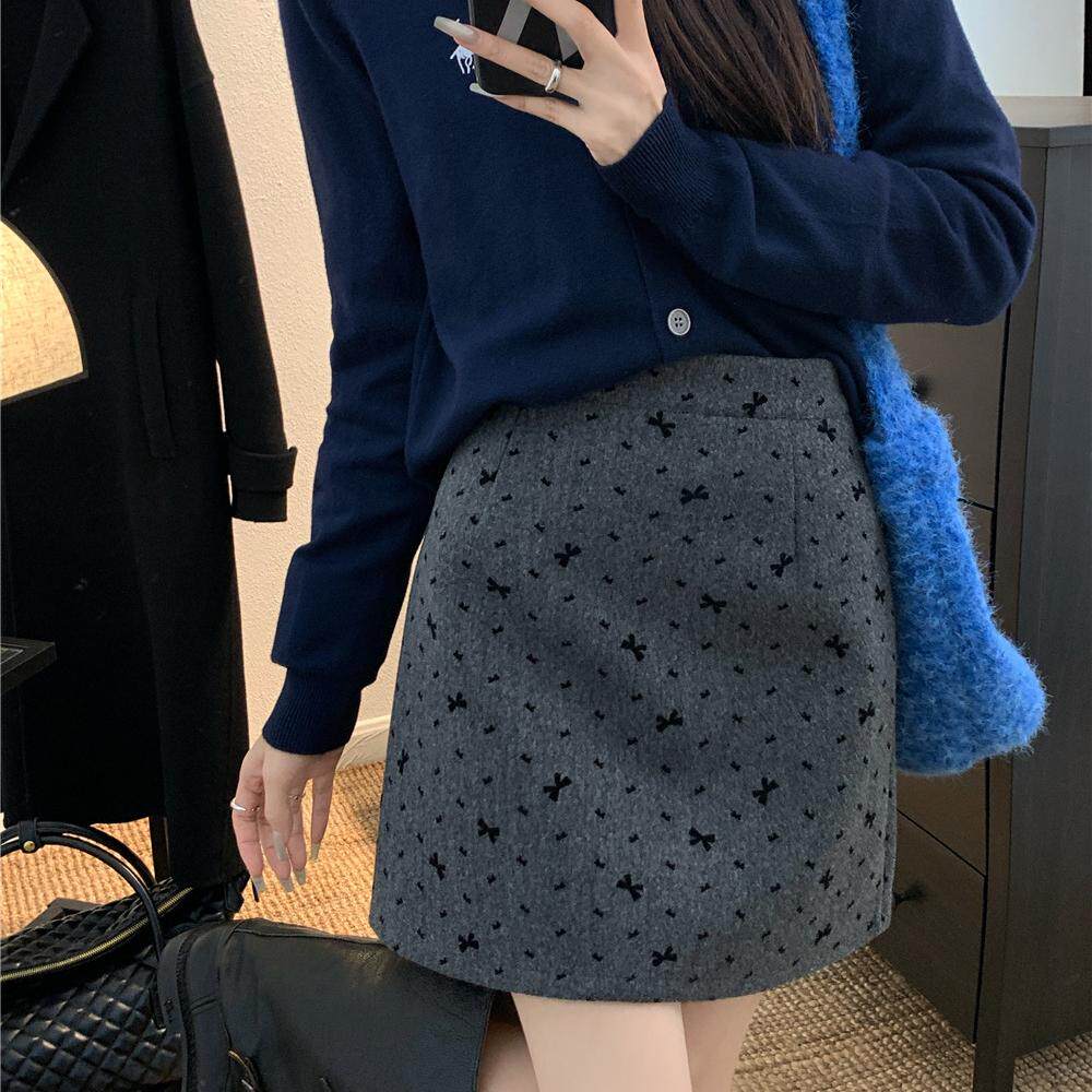 大码韩系绒面蝴蝶结半身裙女秋冬加厚高腰显瘦包臀a字短裙呢子裙
