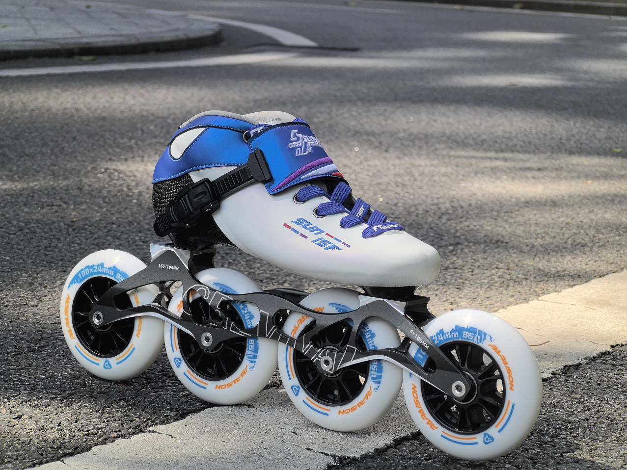 速尼思成人/儿童赛事级