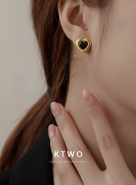 法式高级感简约复古黑色爱心耳钉女ins潮冷淡风K金色个性百搭耳饰