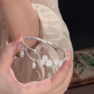 热销手镯实体店新品 手镯 首饰摆摊饰品简约经典