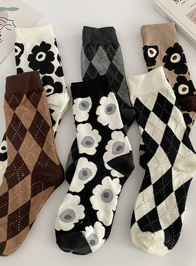 日系复古菱格中筒袜子女百搭ins潮流花朵长袜秋冬季保暖网红长袜