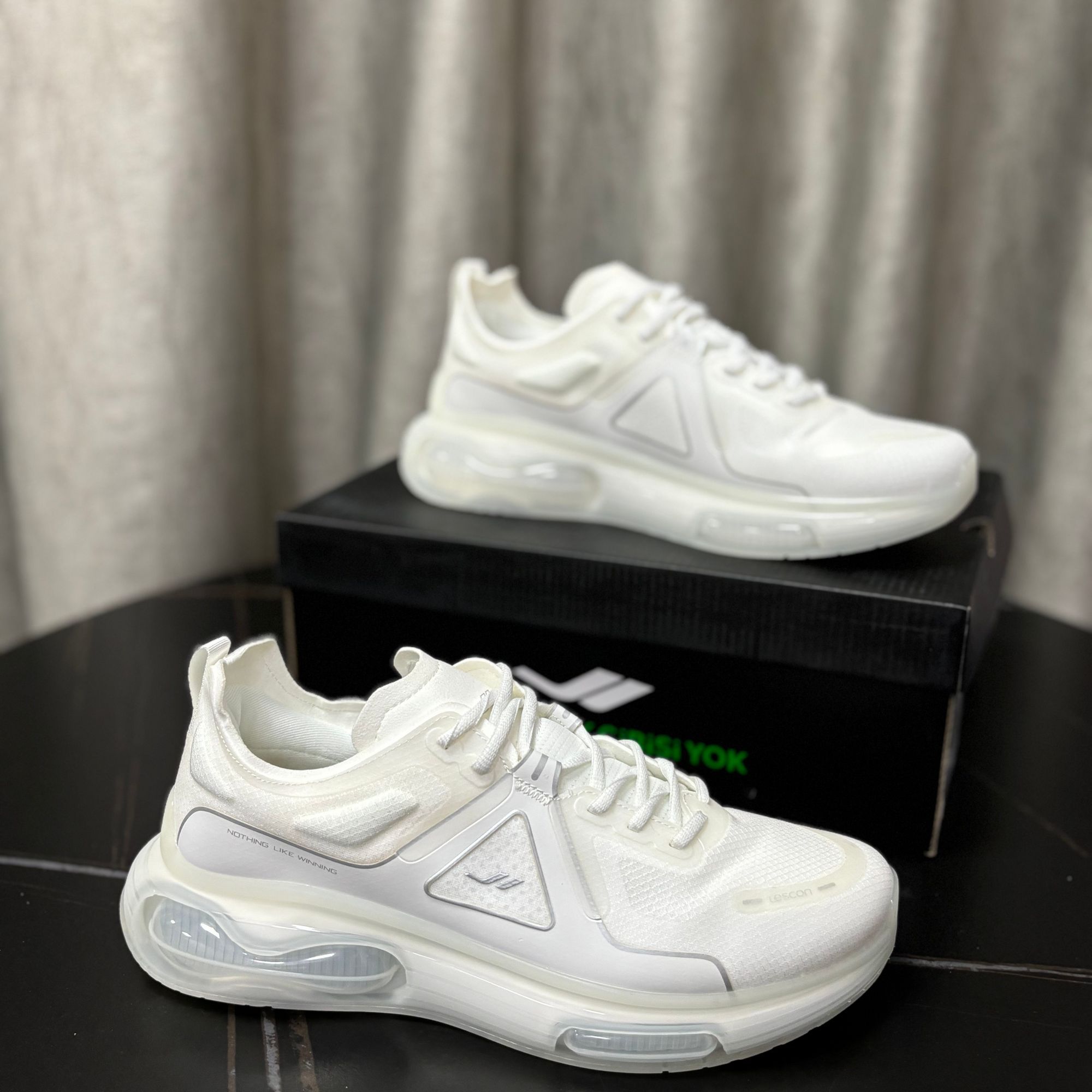 外贸原单出口土耳其男士低帮专业户外跑步鞋透气舒适气垫减震跑鞋