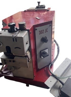 意大利进口OMAC 302 JC皮具机械手腕带修边机 切边机