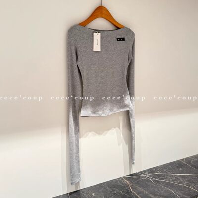 字母贴布一字肩长袖打底T恤