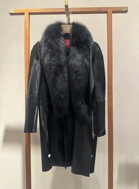秋冬款高端系列黑色牛皮狐狸毛领大衣 EPCIFQ215A-26999