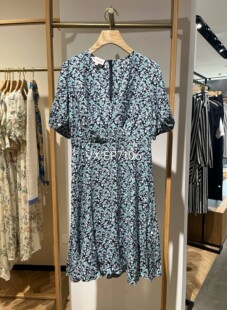 EGJES4626B 显瘦连衣裙 4299 蓝色真丝碎花裙收腰泡泡袖 春夏款