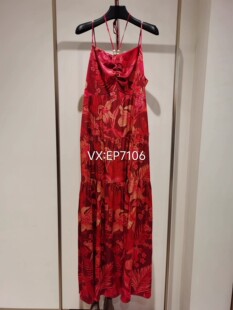 红色弹力桑蚕丝印花休闲度假风红色吊带连衣裙 4999 EGKES4210A