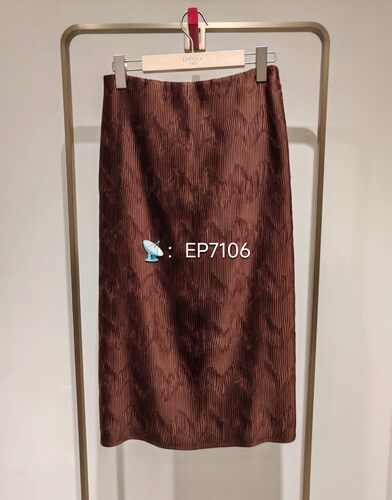 秋冬款咖色国风新中式水波纹压褶半裙Z中长过膝裙EPJAA3527A-2699
