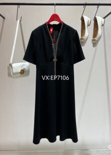 春夏款高级系列黑色V领修身优雅气质连衣裙 EPJET4662A-5999