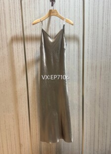 绿色光泽感醋酸缎面收腰V领吊带连衣裙 2399 EGKET4215A