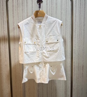 白色新风貌复古运动风白色抽绳收腰马甲外套 2199 EGKEC1020A