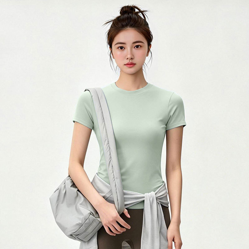 高弹透气健身短袖 T 恤女修身显瘦速干瑜伽服普拉提跑步上衣