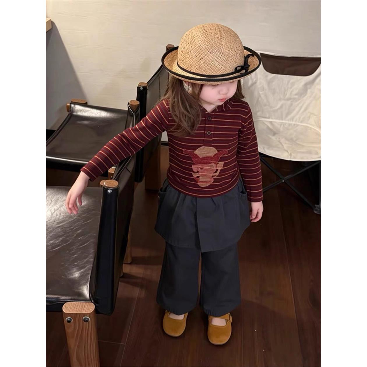女宝时髦套装2026新款秋季儿童红色卡通条纹连帽上衣屁帘阔腿裙裤