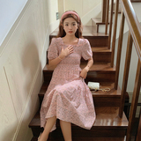 法式显瘦甜美粉色连衣裙女小个子设计感小众复古碎花裙夏季新款薄，女装连衣裙，金十上