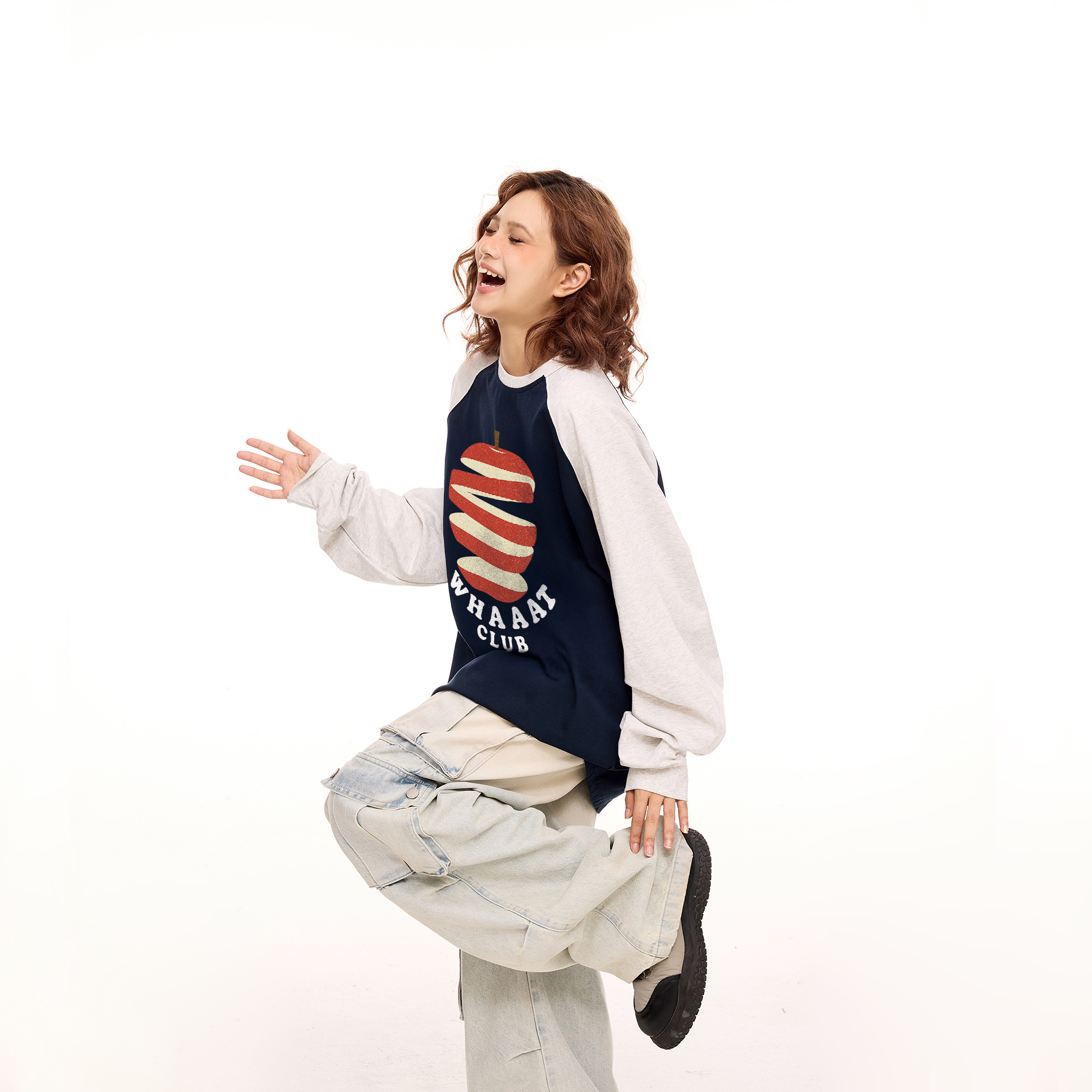 美式复古苹果印花插肩袖长袖t恤女撞色秋季慵懒风oversize上衣潮